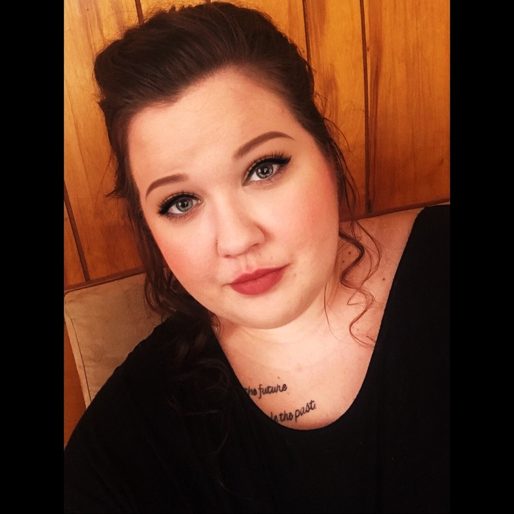 Meet your Posher, Alyssa